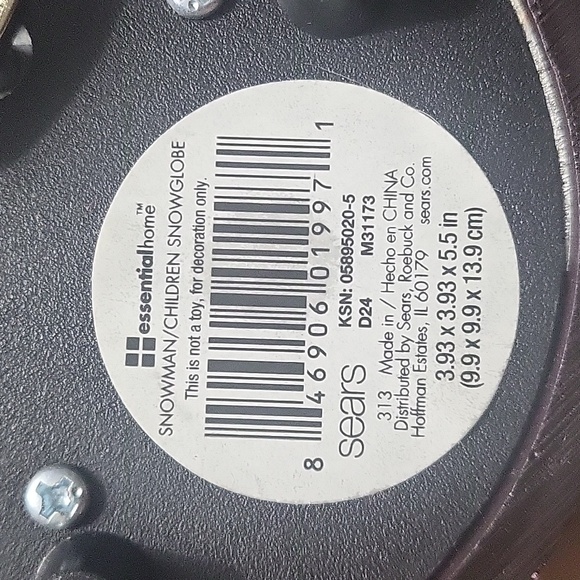 Musical Snow Globe - Snowman/Children - Picture 7 of 7